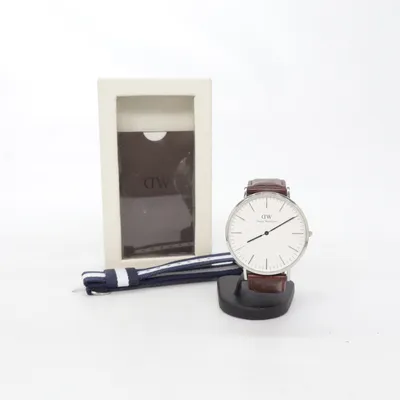 Armbåndsur (Brun, Hvid, Blå) fra Daniel Wellington