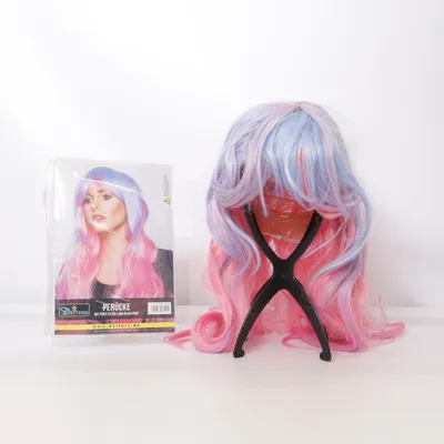 Peruk (Rosa, Blå, Lila) från Deiters