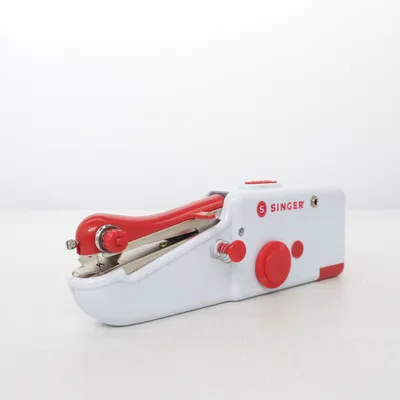 Machine à coudre (Blanc, Rouge) de Singer