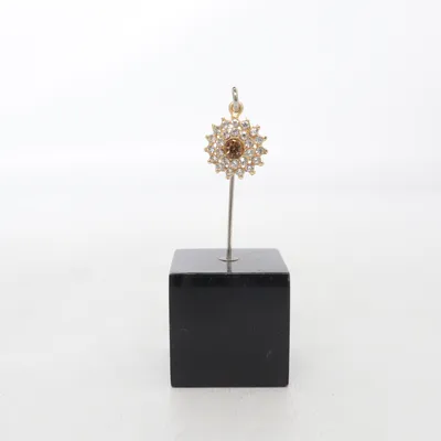 Pendant (Gold) Unknown metal