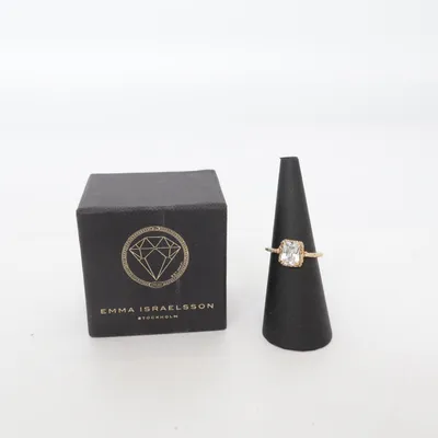 Ring (Guldfärgad) från Emma Israelsson Okänd metall