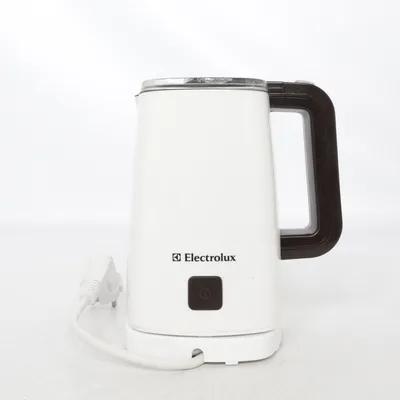 Elkedel (Hvid, Sort) fra Electrolux