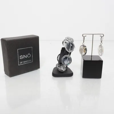 Smyckesset (Grå) från Snö of Sweden Okänd metall