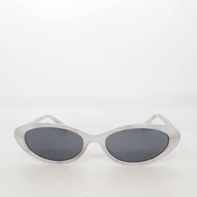 Sunglasses (Gray) from Jeepers Peepers
