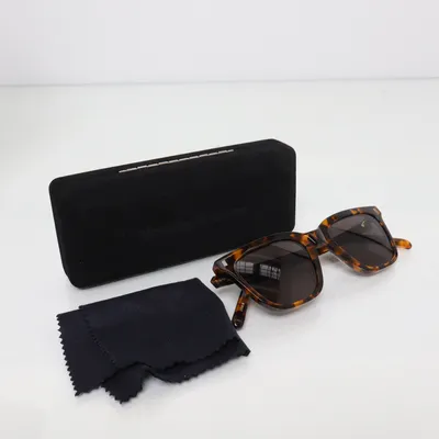 Solglasögon (Brun, Svart) från Monokel Eyewear