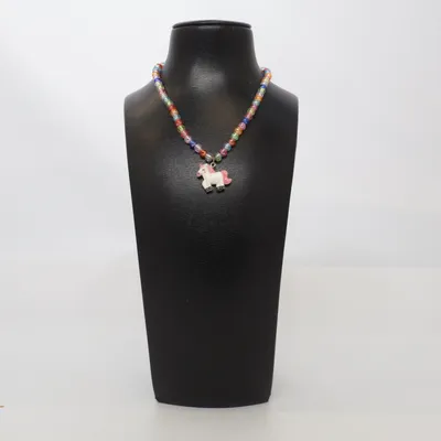 Ketting (Meerkleurig) Onbekend materiaal