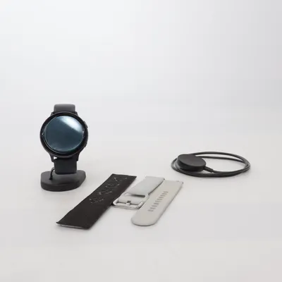 Armbandsur (SM-R820) från Samsung