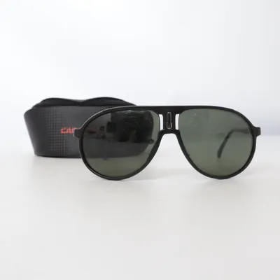 Solglasögon (Svart) från Carrera