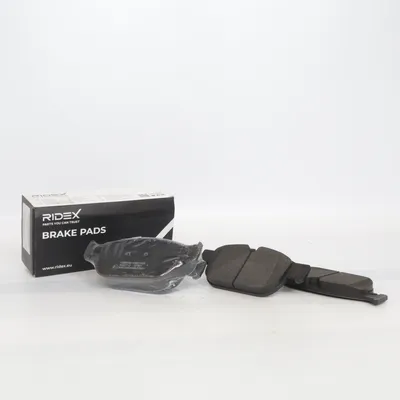 Accessoire de voiture (Bromsbelägg ) de Ridex