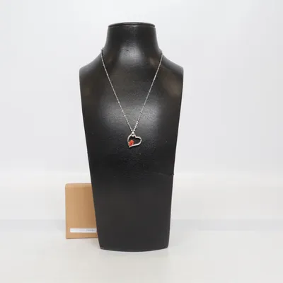 Halsband (Silverfärgad, Röd) från Made with Swarovski Elements Okänd metall