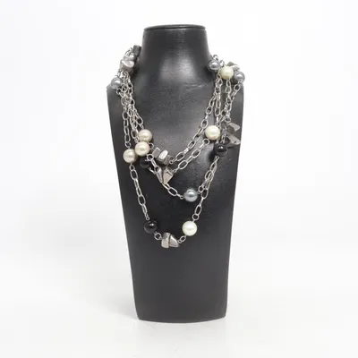 Collier (Argent, Noir, Blanc) Métal inconnu