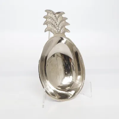 Serveringsfat (Silverfärgad) från Zbh