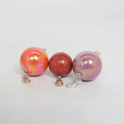 Charme (Orange, Marron, Violet) Métal inconnu