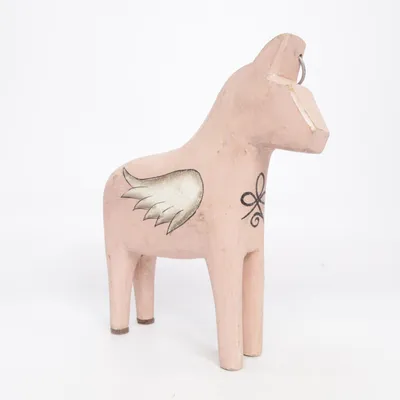 Dalahäst (Rosa)