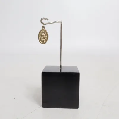 Pendentif (Or) Métal inconnu