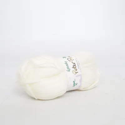 Garn (Vit) från Peter Pan