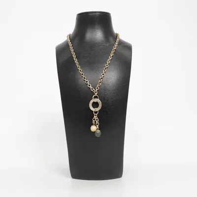 Collier (Argent, Noir, Beige) de Dag och Natt Métal inconnu