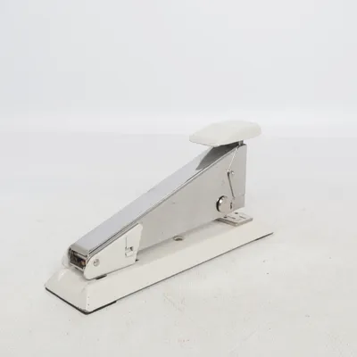 Stapler (Classic 2) from Rapid