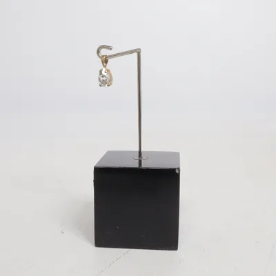 Pendentif (Noir, Argent) Métal inconnu