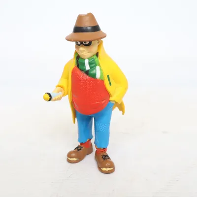 Leksaksfigur (Pippi Långstrump • Dunder-Karlsson • Pippi figur • Pippi leksak • Astrid Lindgren • samlarfigur • Pippi och vänner • vintage leksak • klassisk barnserie • Pippi världen • plastfigur • svensk klassiker • barndomsnostalgi • retro figur • samlarobjekt • Pippi tjuv • 70-talsleksak • Pippi samling • figur 7 cm • Pippi nostalgi) från Pippi