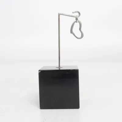 Pendant (Silver) Unknown metal