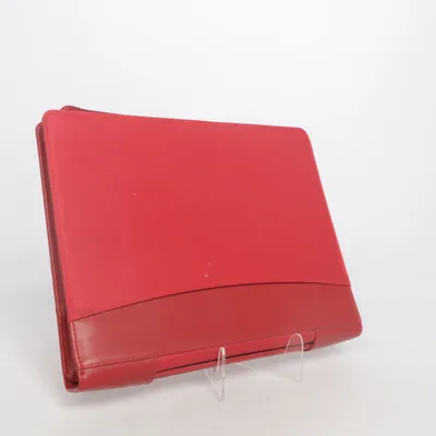Folder (Graphic A4 Zipped Portfolio With Handle) from Filofax