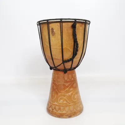 Trumma (ÄKTA AFRIKA TRÄ HANDGJORD TRUMMA BRA LJUD ÄKTA LÄDER SIINN)