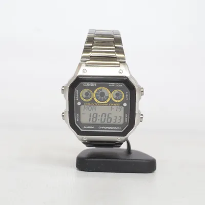 Armbandsur (AE-1300WH) från Casio