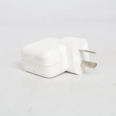 Mobile charger (10W USB Power Adapter) from Apple