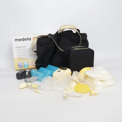Breast pump (Freestyle) from Medela