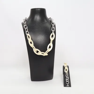 Smyckesset (Vit, Silverfärgad) från Adore Okänd metall