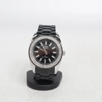 Wristwatch (Black, Silver) from Q&Q