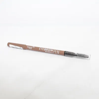 Crayon à sourcils (Eyebrow Pen Wasserfest) de DM