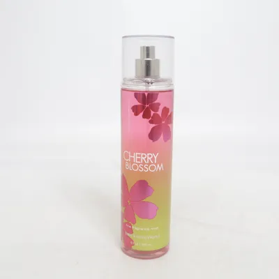 Brume corporelle (Cherry Blossom) de Bath & Body Works