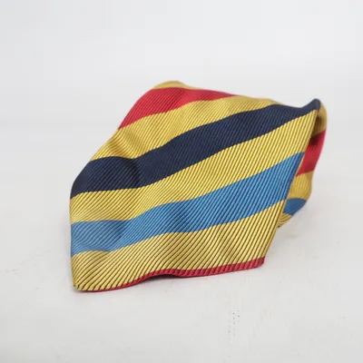 Cravate (Jaune, Bleu, Rouge) de Amanda Christensen