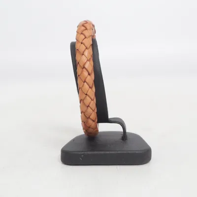 Armband (Brun) från Skultuna Okänd metall