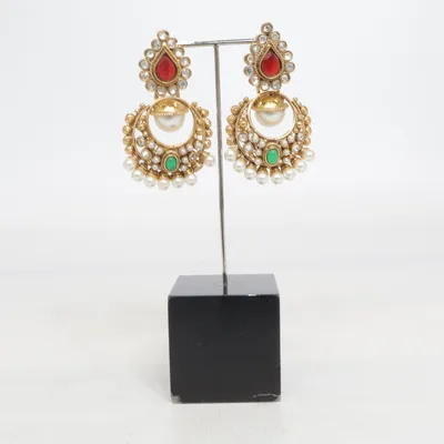 Boucles d'oreilles (Or, Multicolore) Métal inconnu