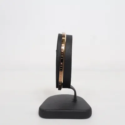 Armring (Guldfärgad) från Daniel Wellington Okänd metall
