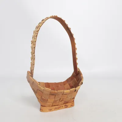 Rietenmand (näverkorg näver näverslöjd h29 b17.5 d13 cm signerad)
