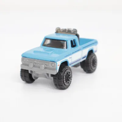 Toy car (GHC39) from Hot Wheels