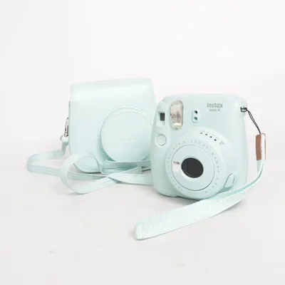 Polaroidkamera (Mini 9) från Fujifilm
