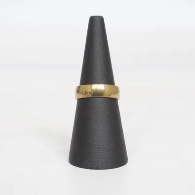 Ring (Guldfärgad) Okänd metall