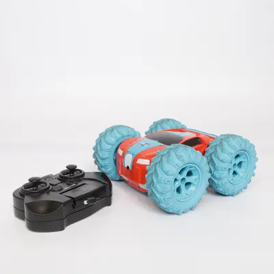 Remote controlled car (Stunt Car)