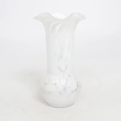 Vase (White)