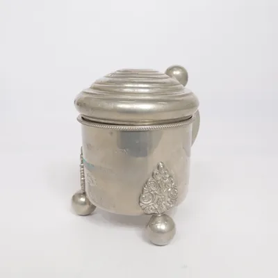 Ölsejdel (Silverfärgad) från Svenskt Tenn