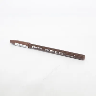 Crayon à sourcils (Eyebrow Designer) de Essence
