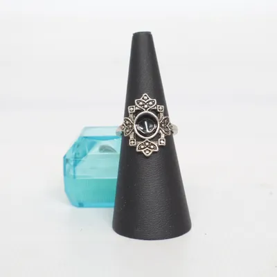 Ring (Black, Silver, Turquoise) Unknown metal