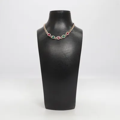 Halsband (Guldfärgad, Rosa, Grön) från Gina Tricot Okänd metall