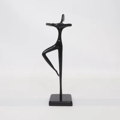 Figur (Design Bodrul Khalique)