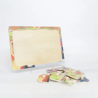 Activity toy (Multicolored) from Micki